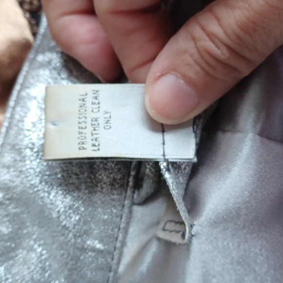Chico’s silver leather jacket size 1 (8) - Picture 7 of 7